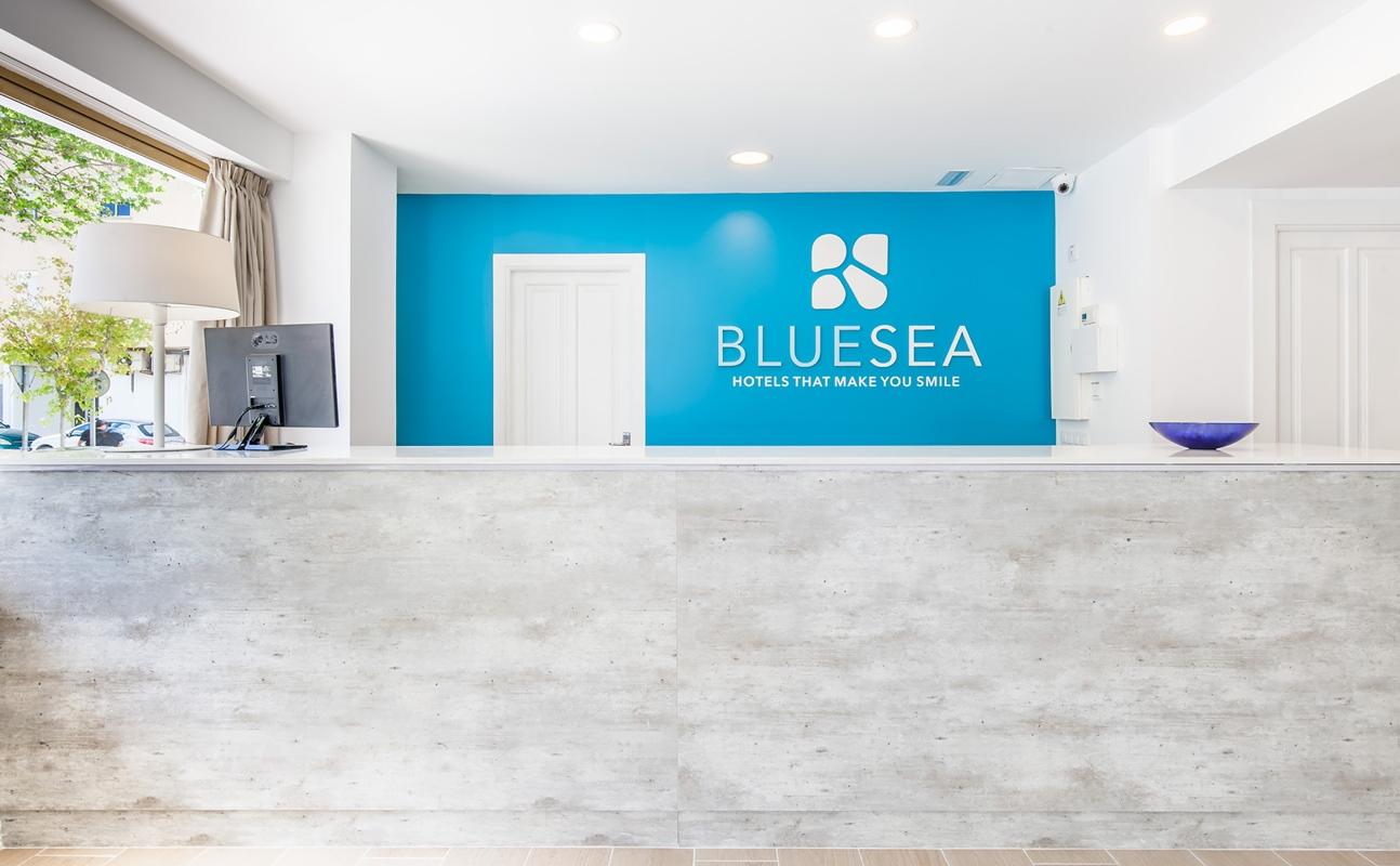 Отель Bluesea Arenal Tower Adults Only Эл Аренал Экстерьер фото